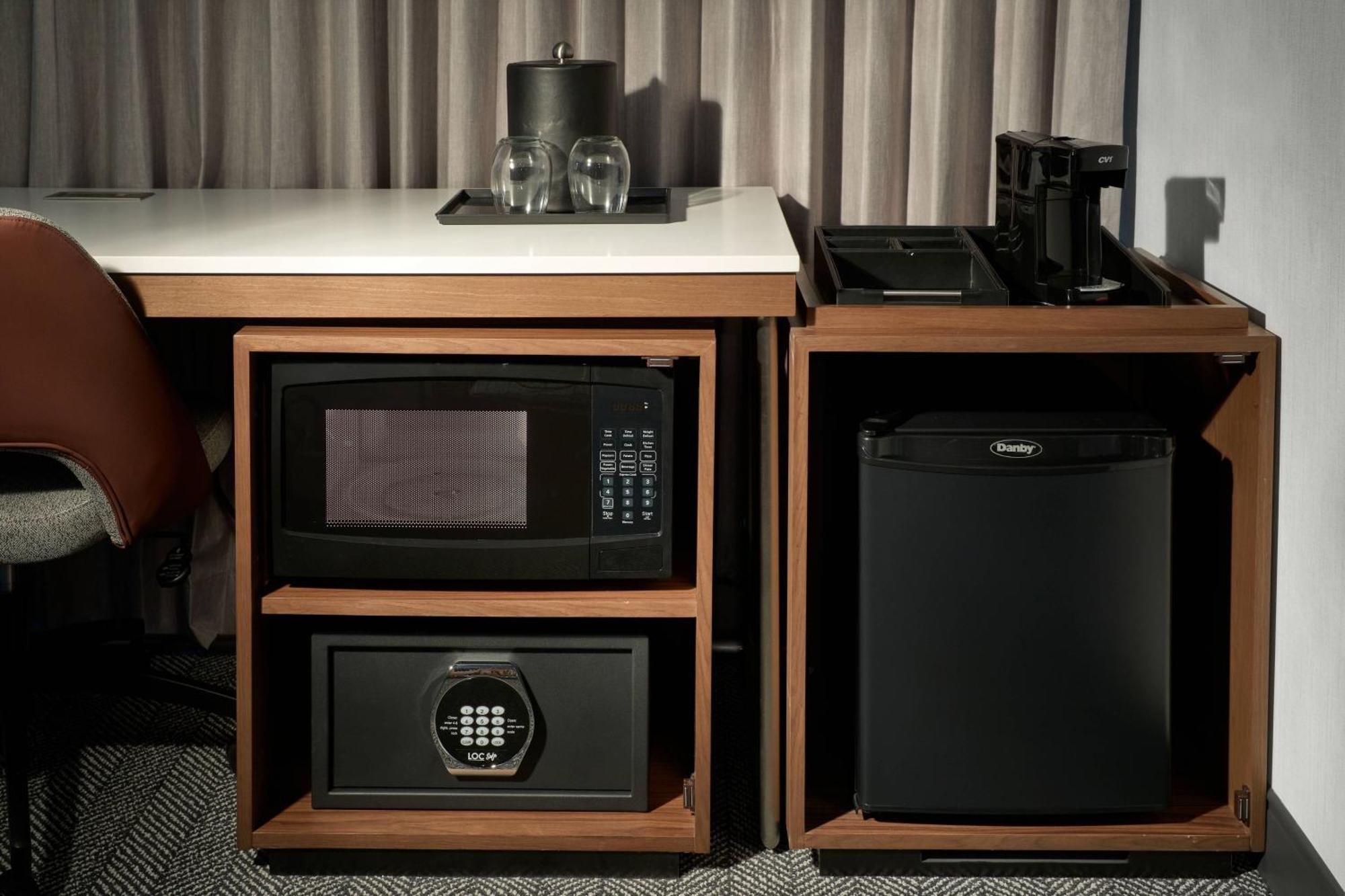 Hotel Courtyard By Marriott Montreal Laval