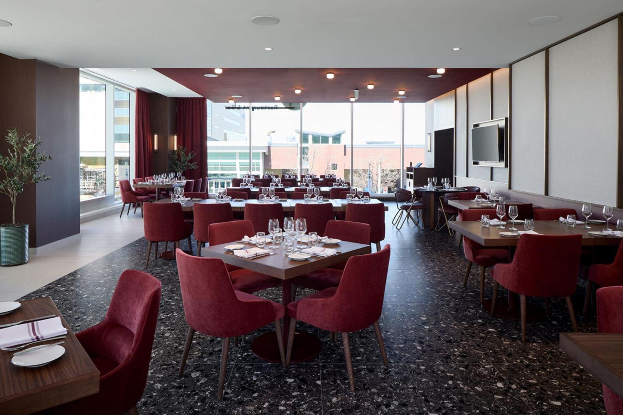 Hotel Courtyard By Marriott Montreal Laval