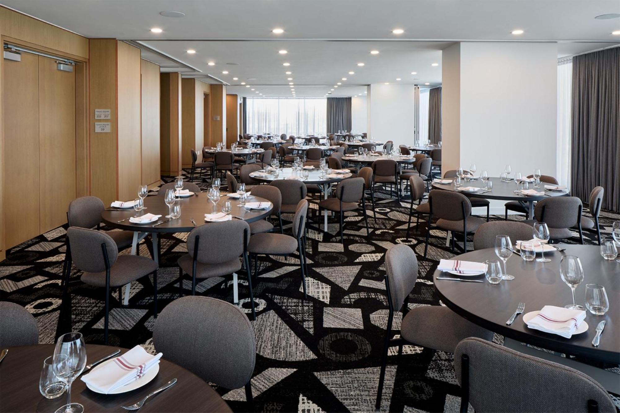 Hotel Courtyard By Marriott Montreal Laval