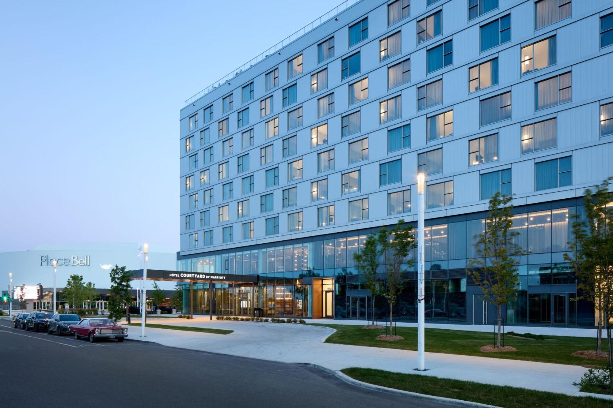 Courtyard By Marriott Montreal